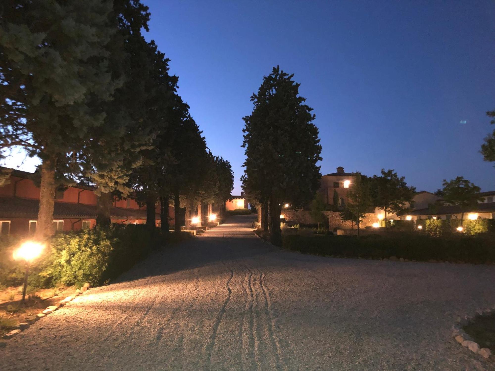 Cignella Garden Villas In Tuscany Trequanda Exterior photo