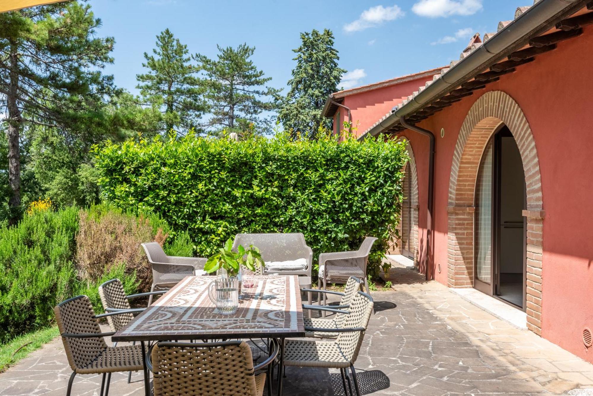 Cignella Garden Villas In Tuscany Trequanda Exterior photo