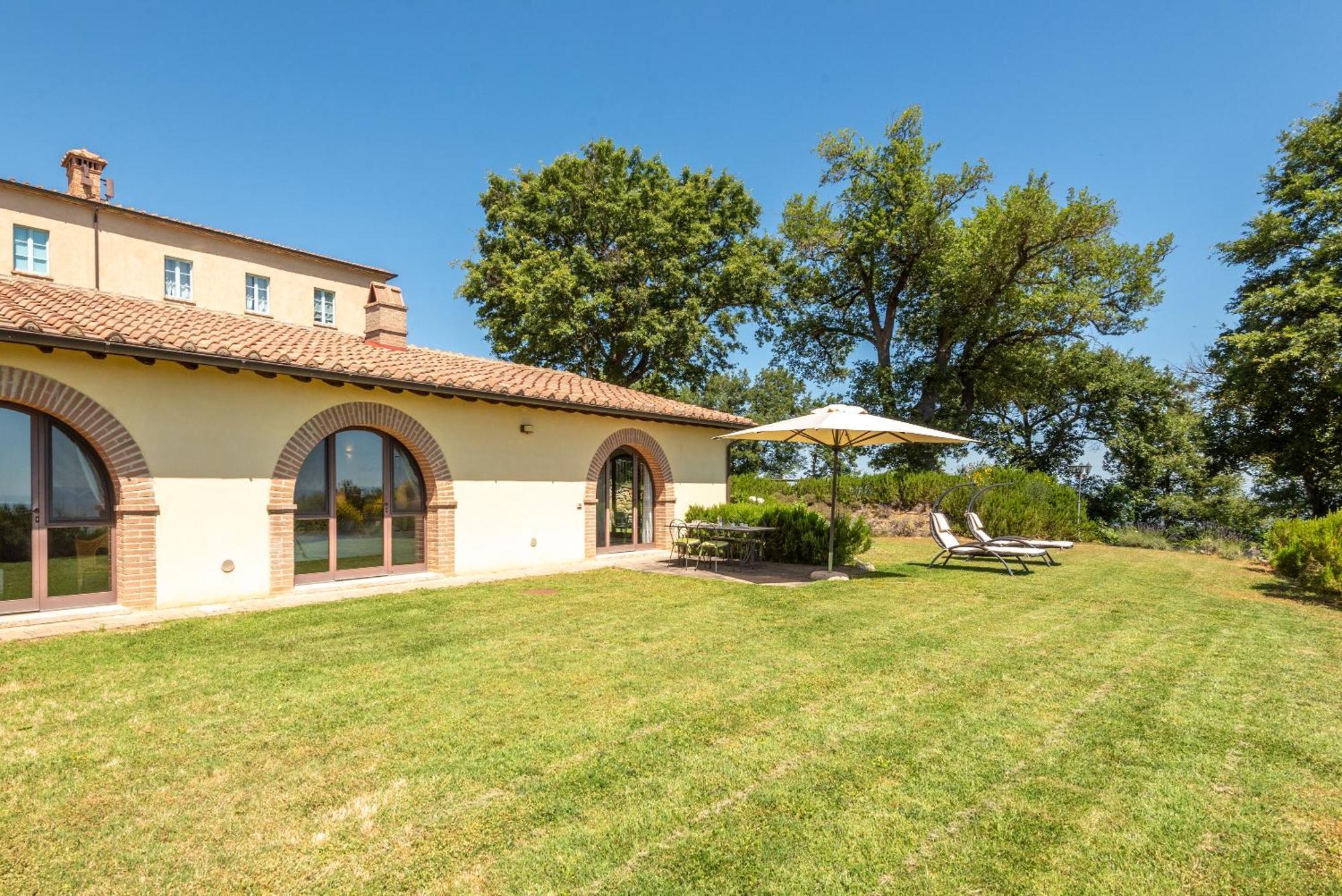 Cignella Garden Villas In Tuscany Trequanda Exterior photo