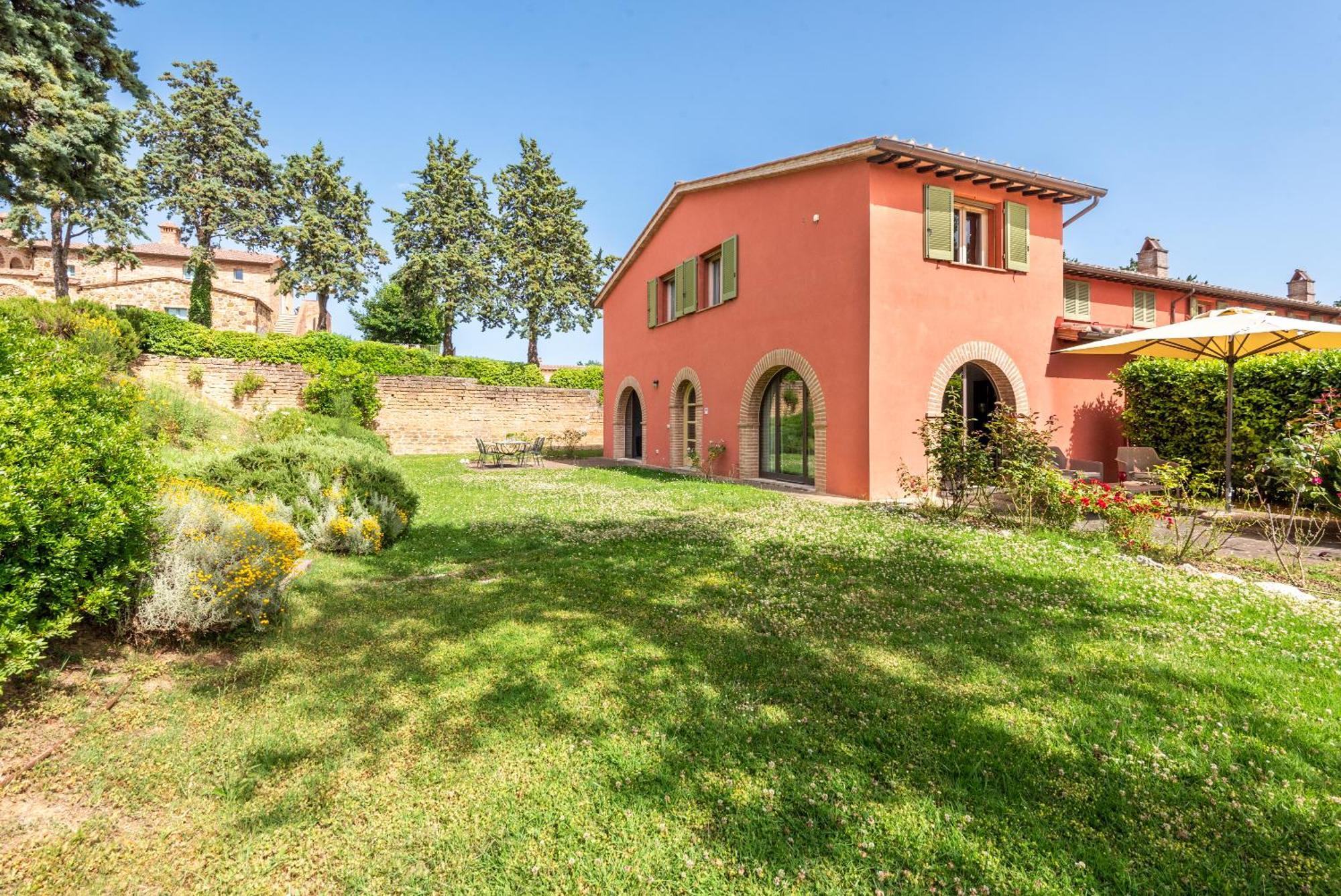 Cignella Garden Villas In Tuscany Trequanda Exterior photo