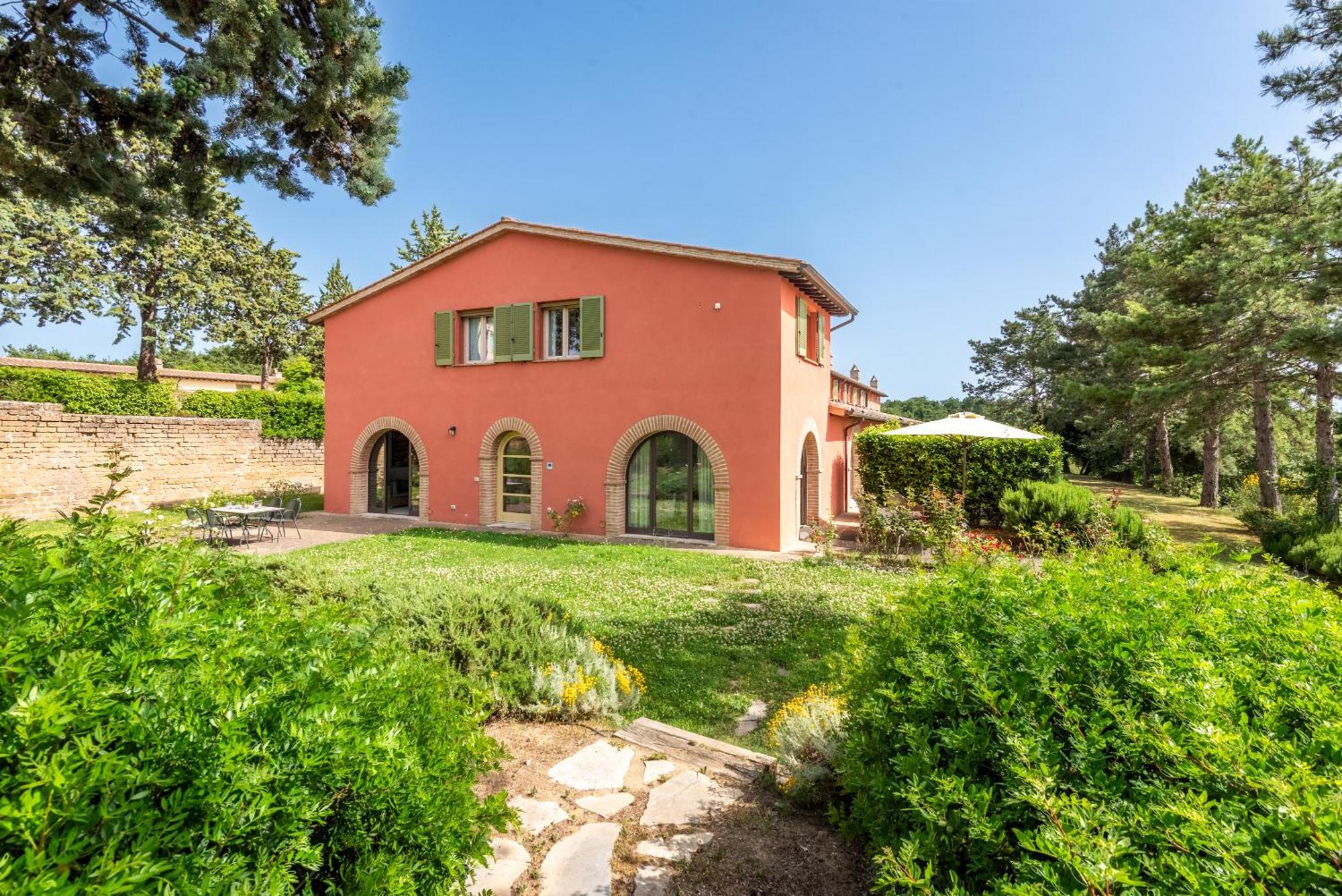 Cignella Garden Villas In Tuscany Trequanda Exterior photo